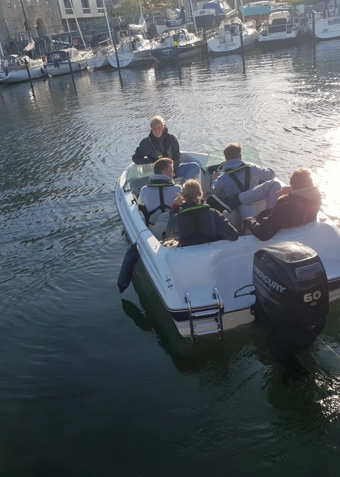 Speedbåds-kørekort - Klik for at tilmelde dig