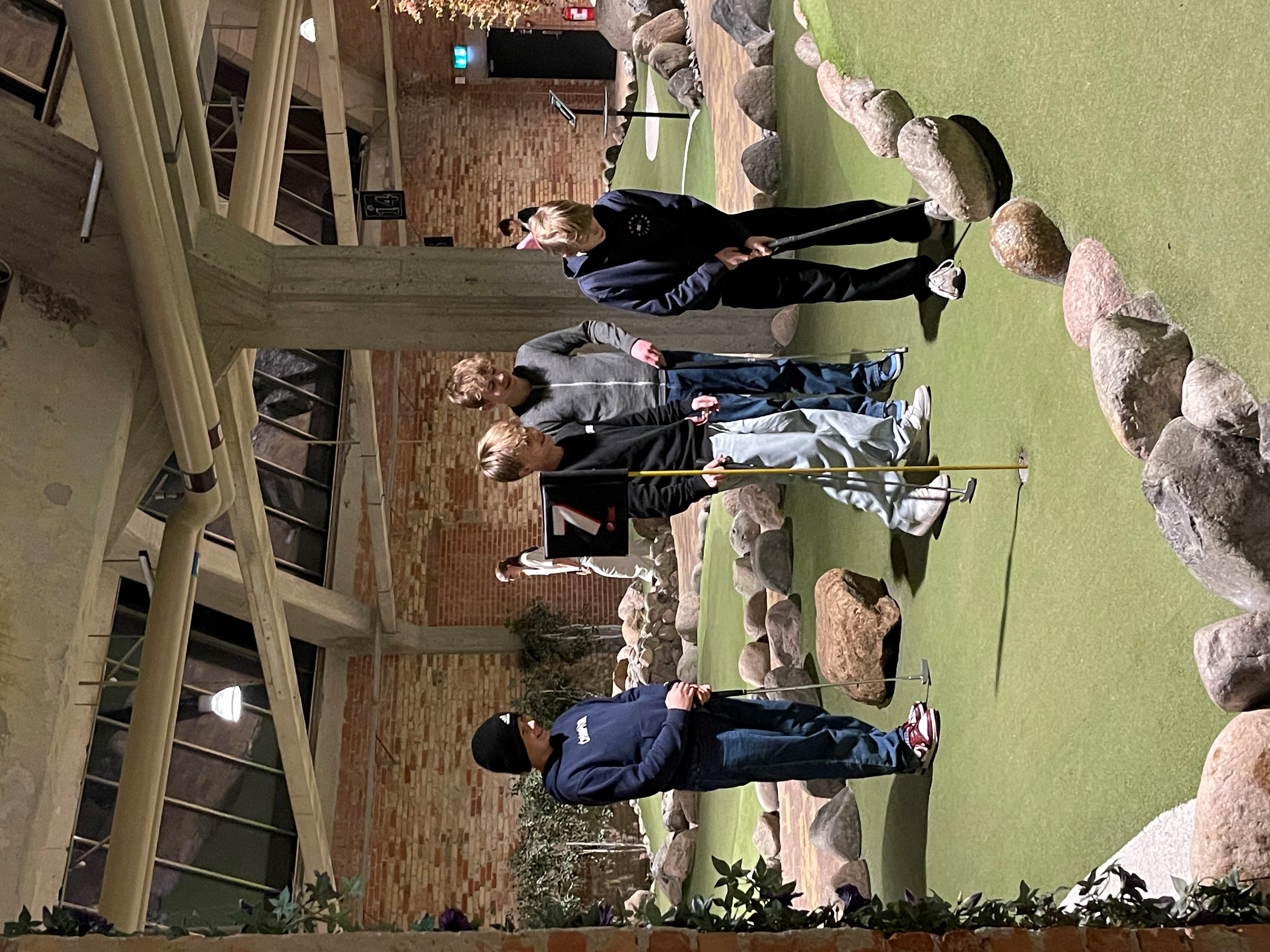 LTU-tur til Indendørs minigolf - Klik for at tilmelde dig